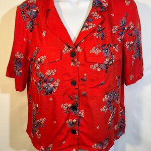 Divided H & M Floral button down crop blouse